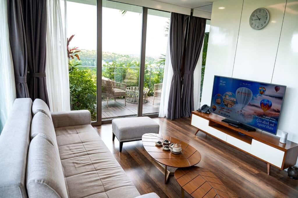 1Br - 1 Sofa Bed Luxurious 5-Stars Resort Phuc Yen Eksteriør billede